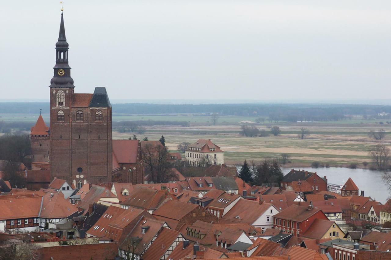 Ferienhaus Marktstrasse Tangermuende Luaran gambar